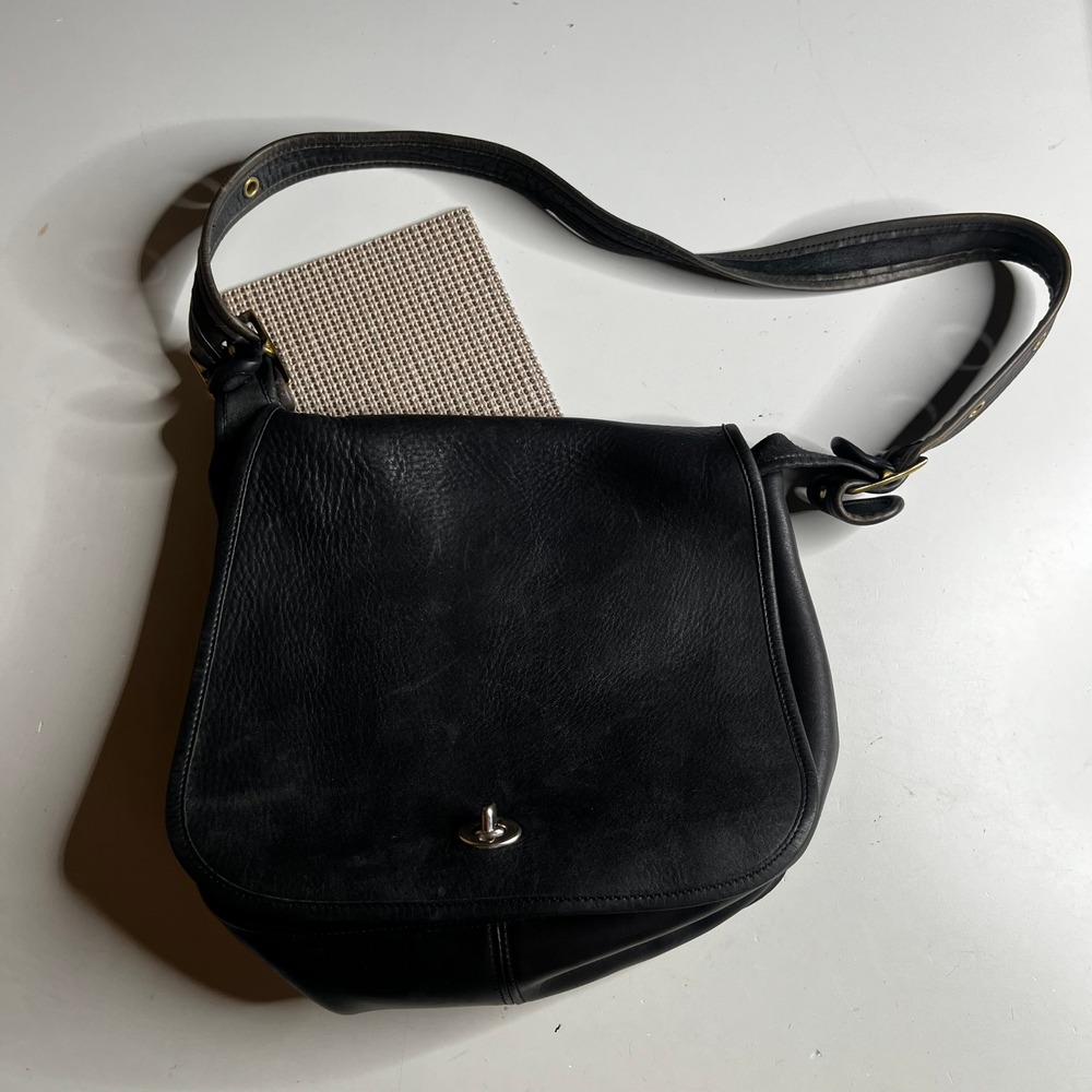 Vintage Black Leather Crossbody Saddle Bag Turn Lock Closure Adjustable Strap
